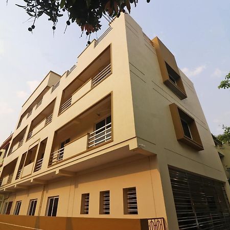 Oyo Hotel Ayush Palace Cuttack Exteriör bild