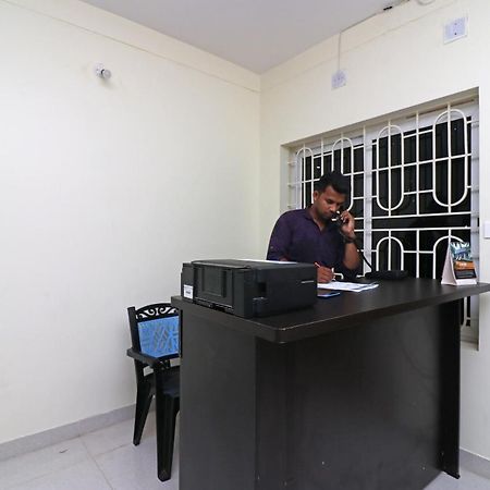 Oyo Hotel Ayush Palace Cuttack Exteriör bild